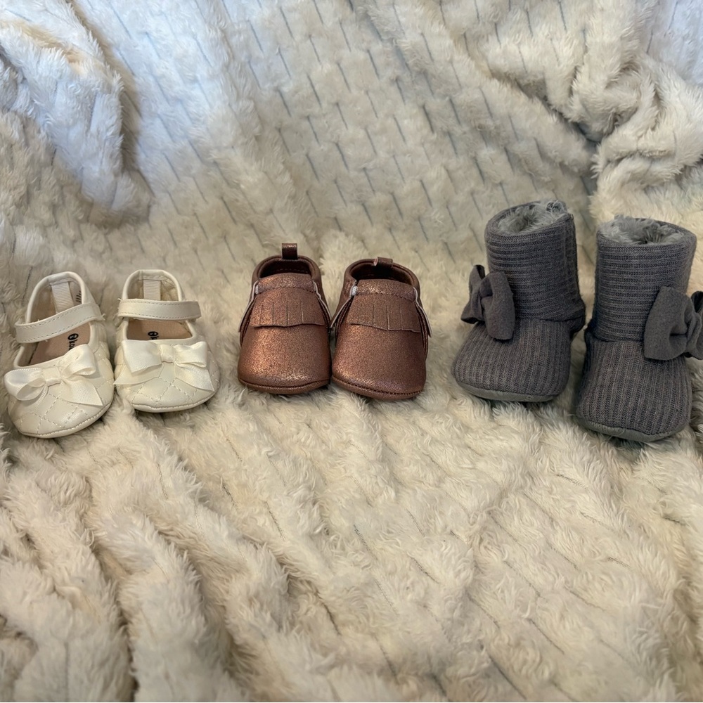 Stylish baby shoes  Set - Cream, Pink and Gray